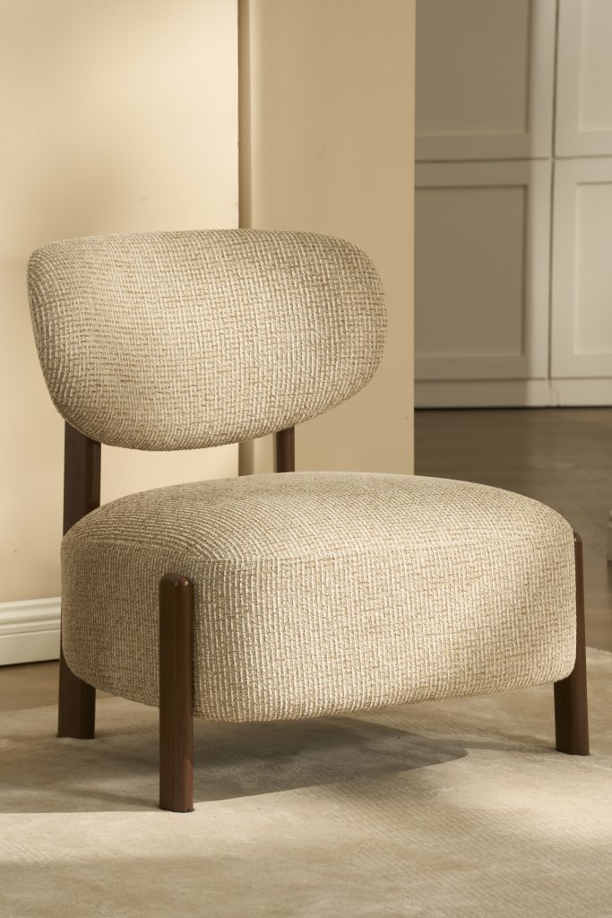 Fauteuil design Lucca contemporain pour salon ou espace détente.